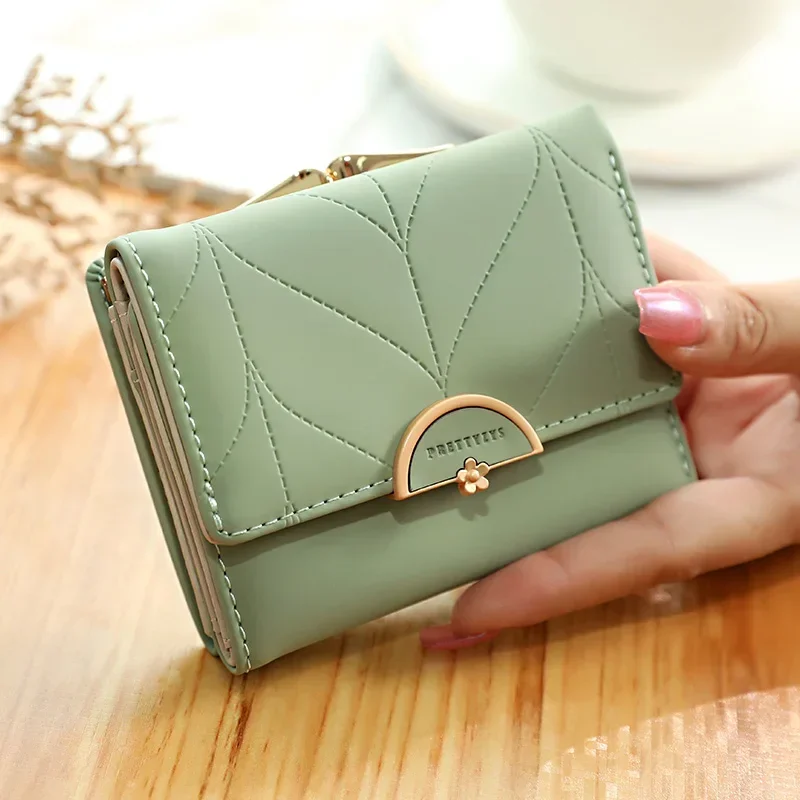 Interior Design Photo - Fashion Three Fold Purse Small Women