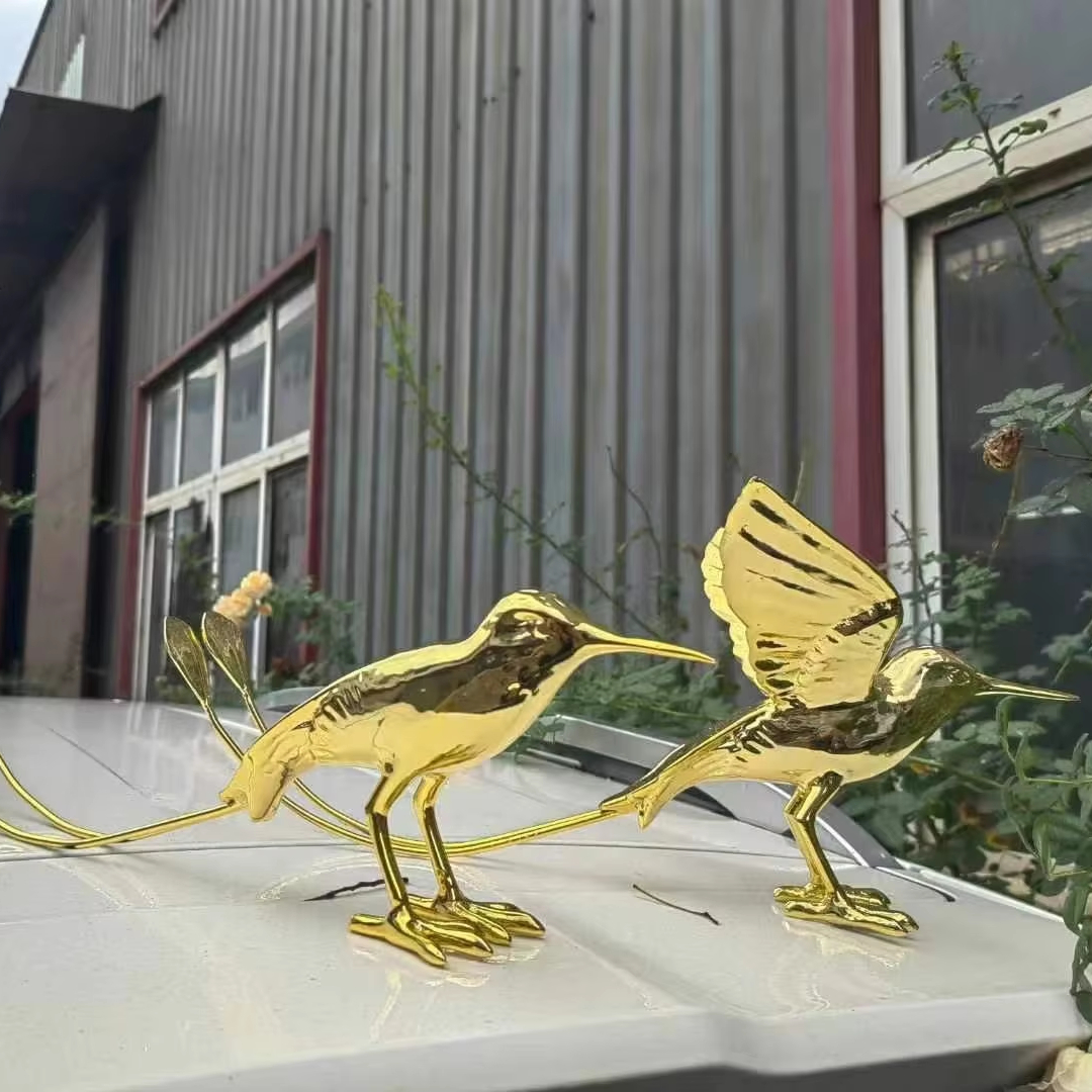 Interior Design Exhibition - Gallery Exhibition Metal Crafts Humming Bird