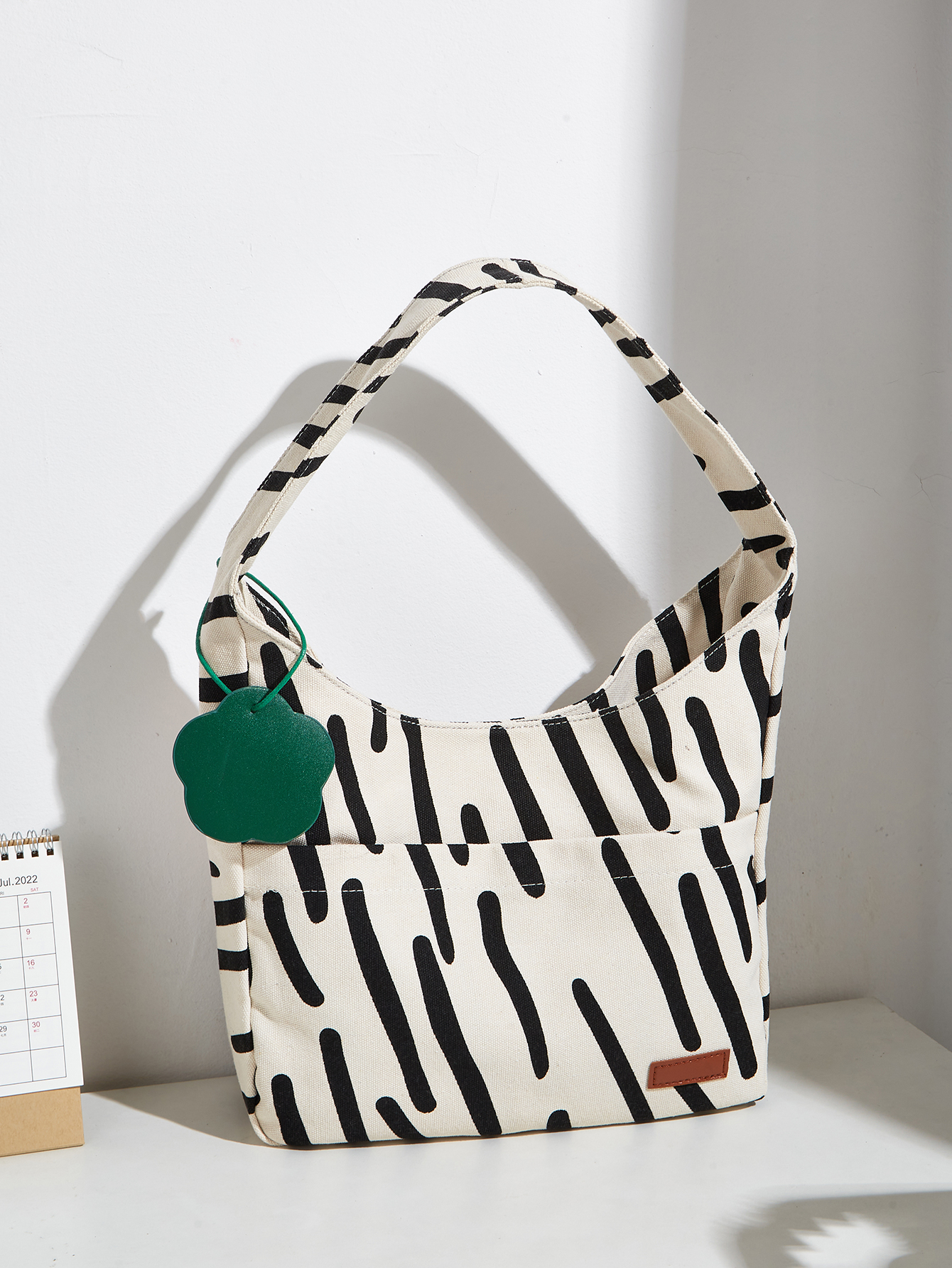 New trendy and durable graffit - Interior Design Exhibition recensie en prijs