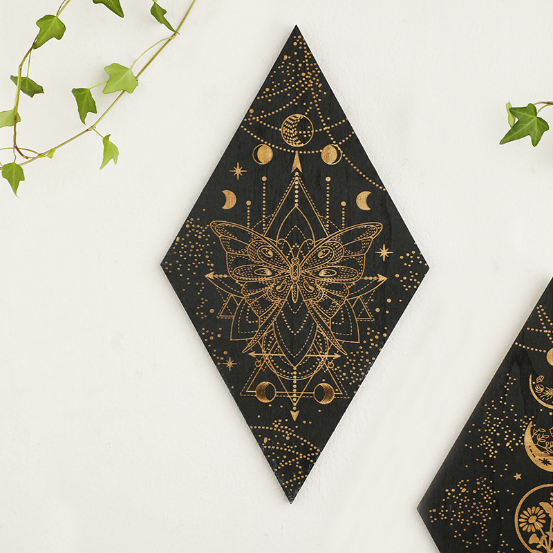 Geometric Carved Wooden Triang - Geometric Shelf Triangle recensie en prijs