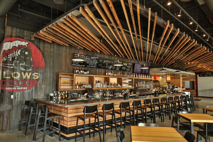 Wooden Cafe Bar Counter Design - Interior Design Of Cafe recensie en prijs